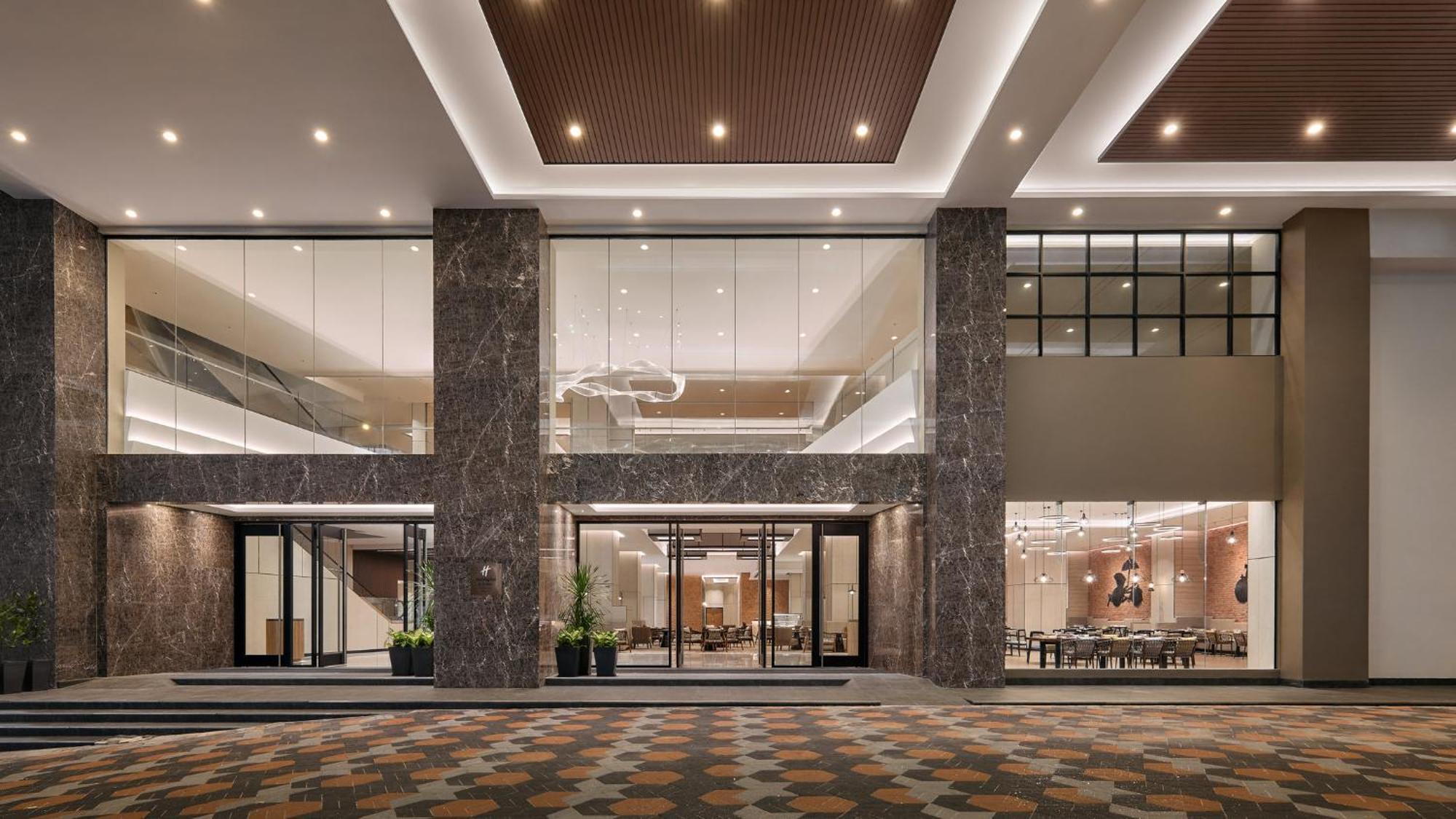 Holiday Inn & Suites Penang Prai By Ihg Bukit Mertajam Exterior photo