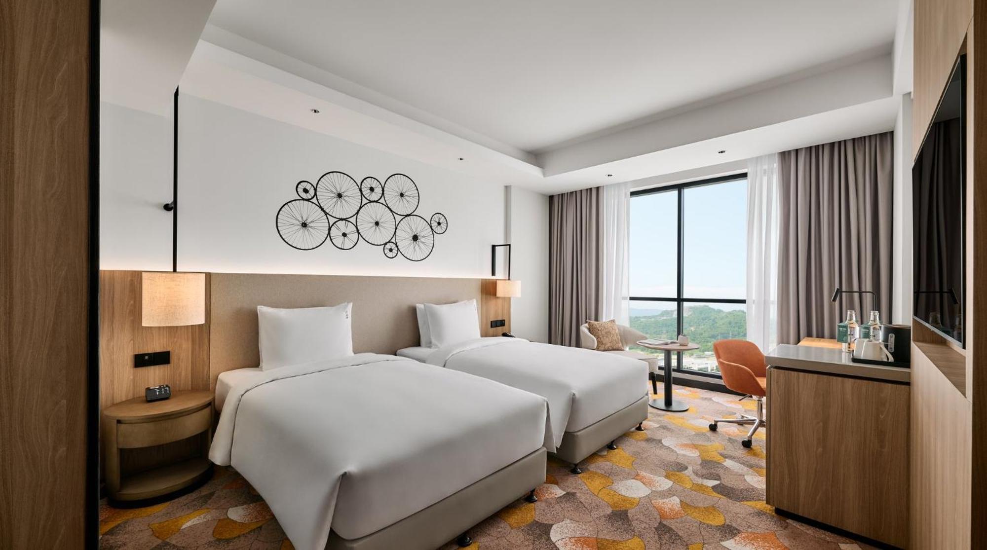Holiday Inn & Suites Penang Prai By Ihg Bukit Mertajam Exterior photo